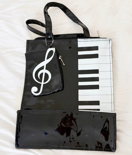 Black white music - piano, key